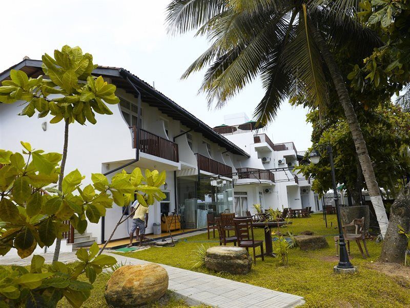 Joe'S Resorts Унаватуна Экстерьер фото